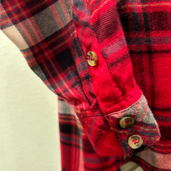 Torrid Women’s red flannel - Size 0. - Picture 3 of 6